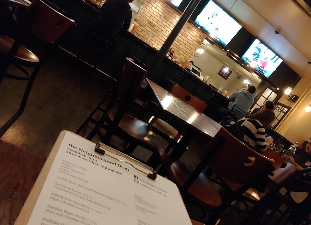 The Neighborhood Draft | restaurant | 5921 W Vliet St, Milwaukee, WI 53208, USA | 4148852028 OR +1 414-885-2028