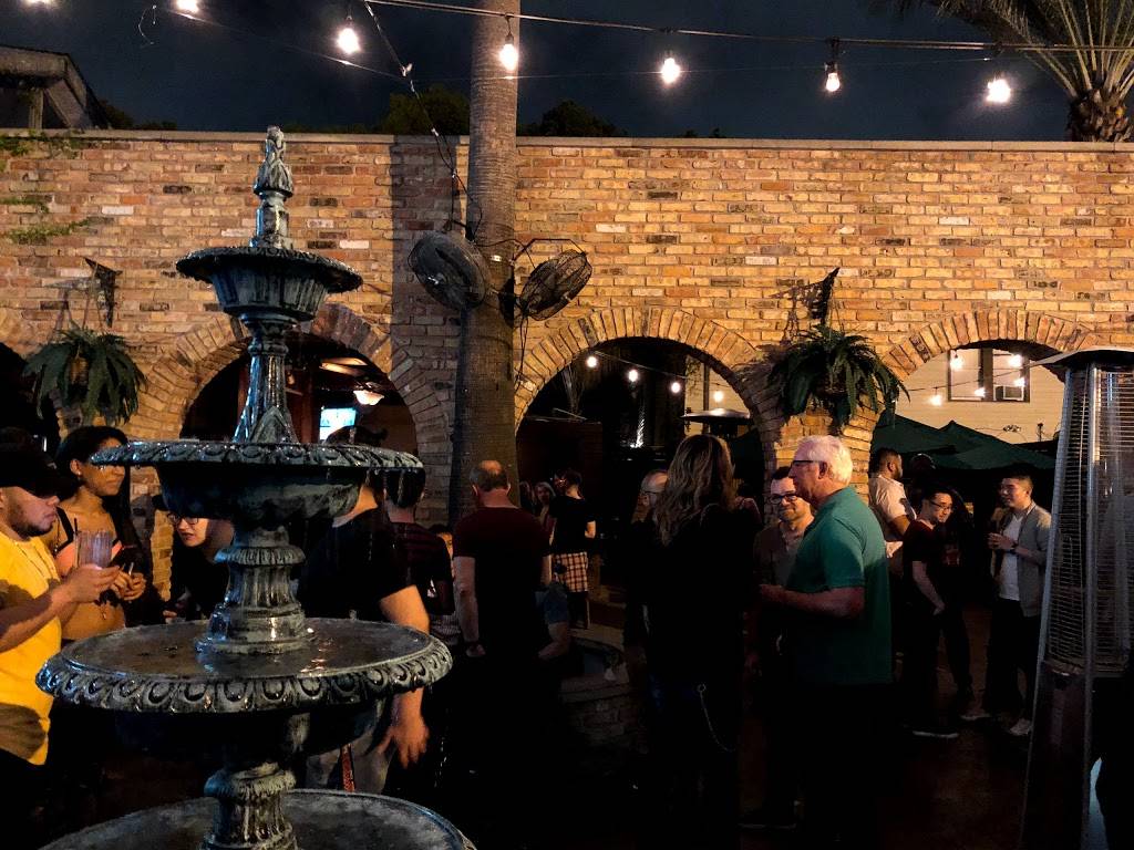 JRs Bar & Grill | night club | 808 Pacific St, Houston, TX 77006, USA | 7135212519 OR +1 713-521-2519