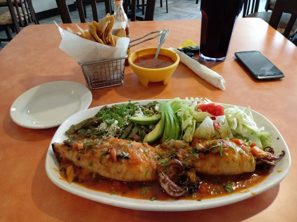 Que Brava | restaurant | 1423 Cannonball Trail, Yorkville, IL 60560, USA | 3312078939 OR +1 331-207-8939