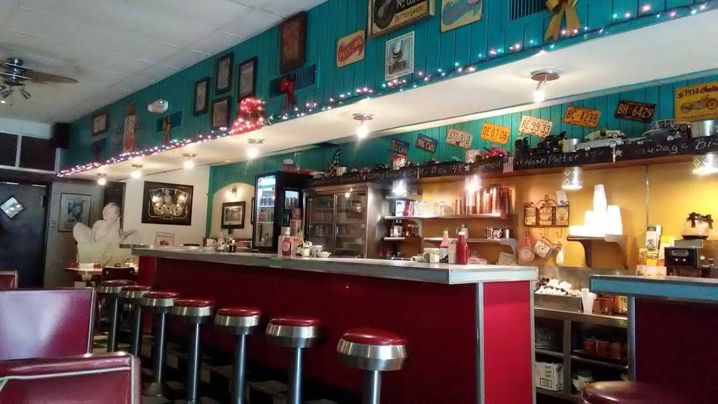 Lost in the 50s Diner | restaurant | 5512 Harford Rd, Baltimore, MD 21214, USA | 4102541639 OR +1 410-254-1639