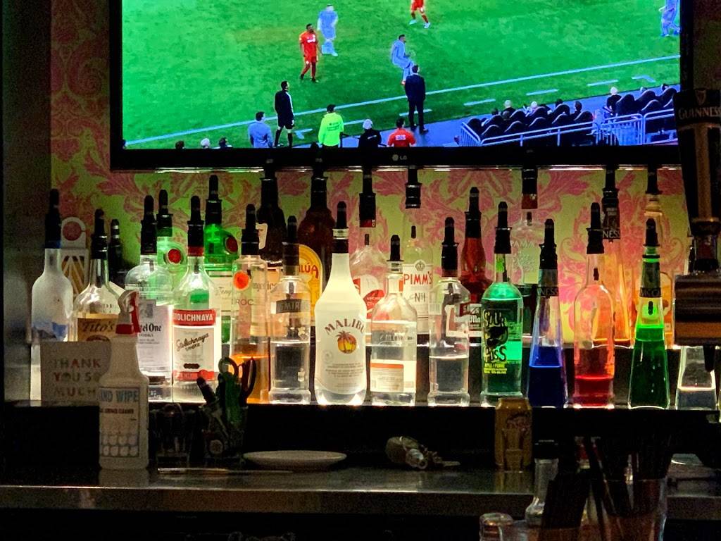 The Fox: A Firkin Pub | restaurant | 51 Eglinton Ave E, Toronto, ON M4P 1G7, Canada | 4164800200 OR +1 416-480-0200