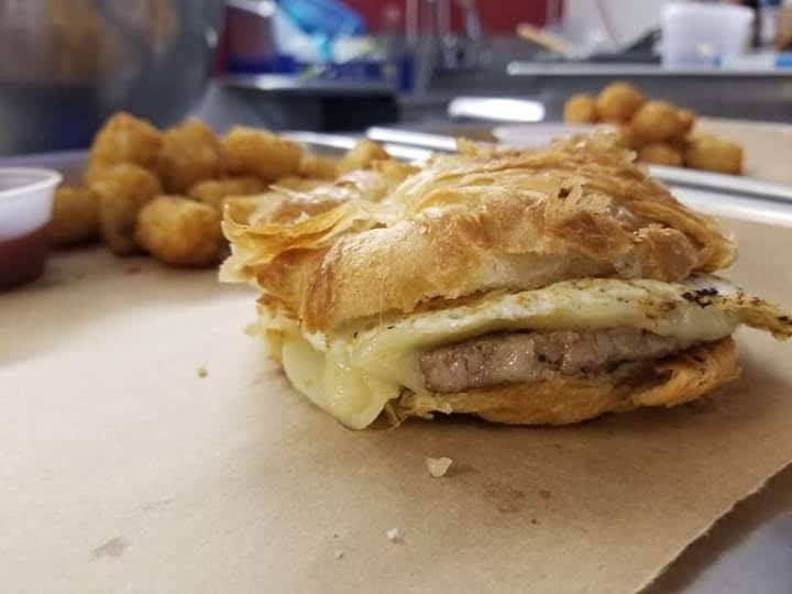 Ackermans neighborhood Eatery | restaurant | 2802 Thomasson Dr, Naples, FL 34112, USA | 2399639896 OR +1 239-963-9896