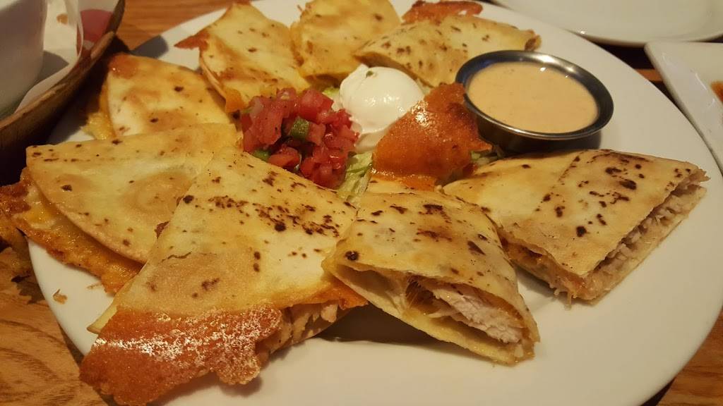 Chilis Grill & Bar | meal takeaway | 23535 US-27, Lake Wales, FL 33859, USA | 8636769500 OR +1 863-676-9500