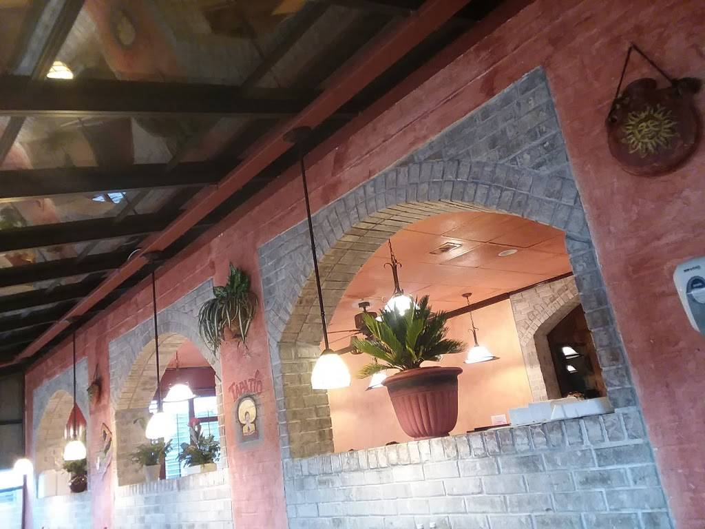 El Puerto Mexican Grill & Cantina | restaurant | 2120 W Main St, Waynesboro, VA 22980, USA | 5409435317 OR +1 540-943-5317