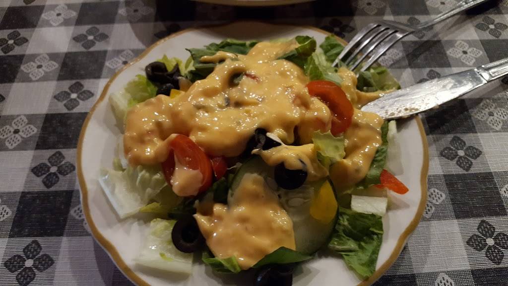 La Famiglia | restaurant | 992 Tamiami Trail, Port Charlotte, FL 33953, USA | 9412357492 OR +1 941-235-7492