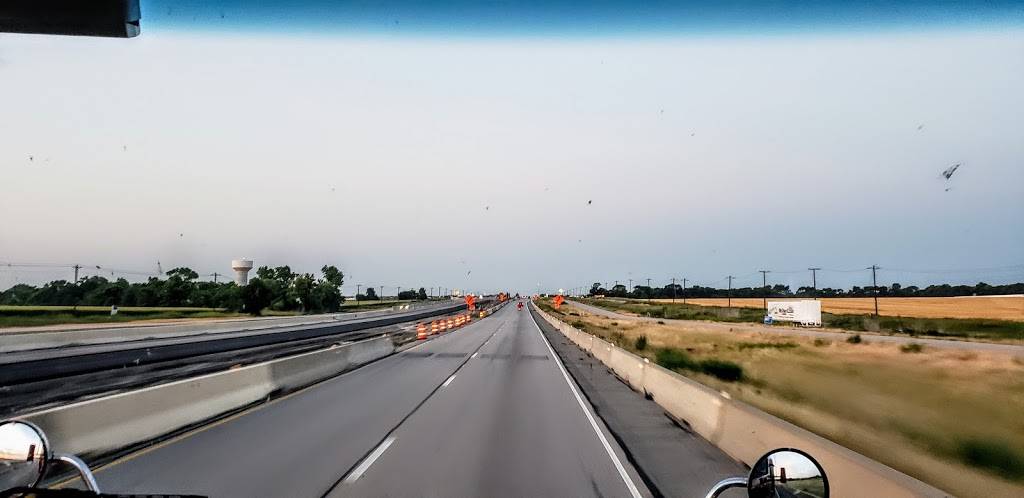 Flying J Travel Center | restaurant | 714 S Central Expy, Anna, TX 75409, USA | 9729242035 OR +1 972-924-2035