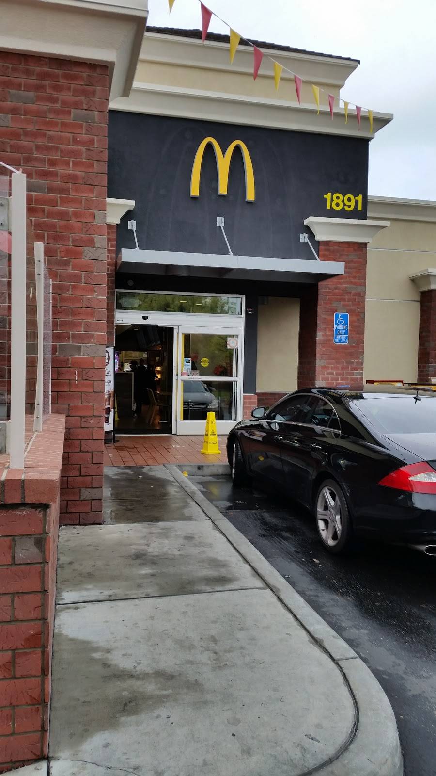 McDonalds | cafe | 1891 W Malvern Ave, Fullerton, CA 92833, USA | 7146806830 OR +1 714-680-6830