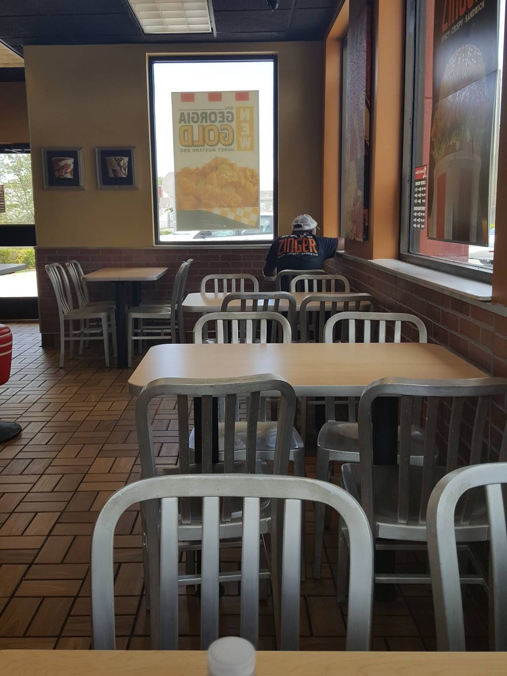 KFC | restaurant | 6195 NW 27th Ave, Miami, FL 33142, USA | 3056338397 OR +1 305-633-8397