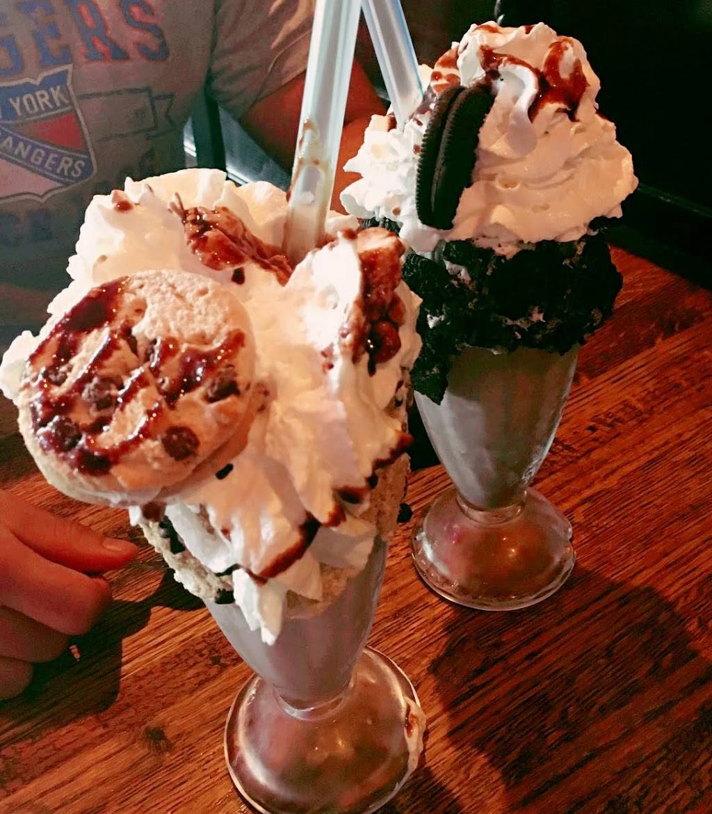 The Lazy Boy Saloon | restaurant | 154 Mamaroneck Ave, White Plains, NY 10601, USA | 9147610272 OR +1 914-761-0272