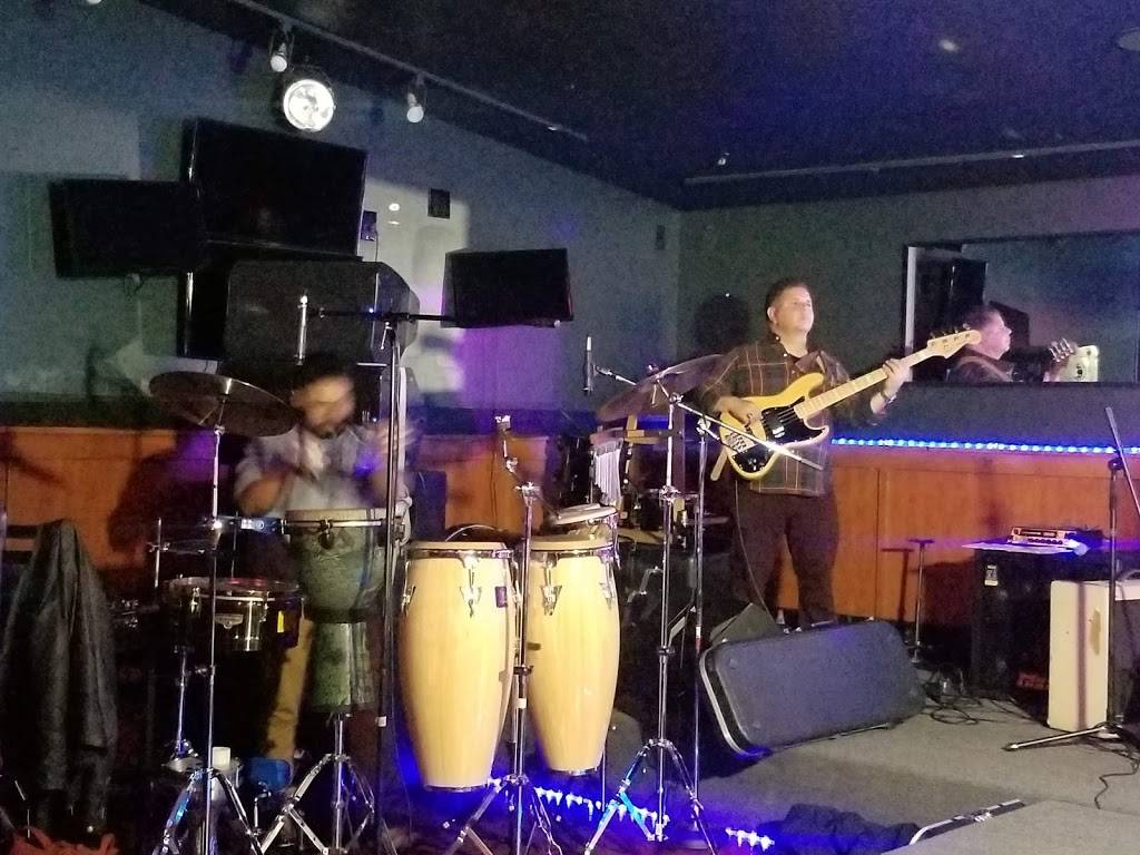 Zona Cero, La Casa Del Rock en Español | restaurant | 8980 Federal Blvd, Federal Heights, CO 80260, USA | 7202979510 OR +1 720-297-9510