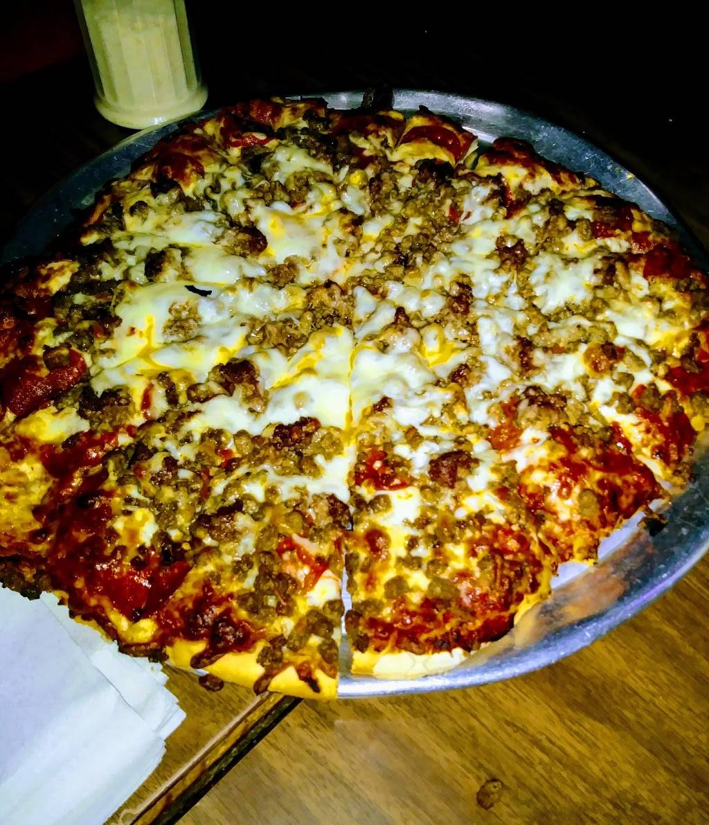 Fun House Pizza & Pub | restaurant | 13002 US-40, Independence, MO 64055, USA | 8163585520 OR +1 816-358-5520