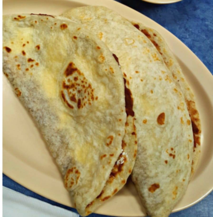 Karlitas antojitos centroamericanos | restaurant | 3249 nw 22 ave. Miami fl. 33142 Tel. 786 461 0404, Miami, FL 33142, USA | 7864610404 OR +1 786-461-0404