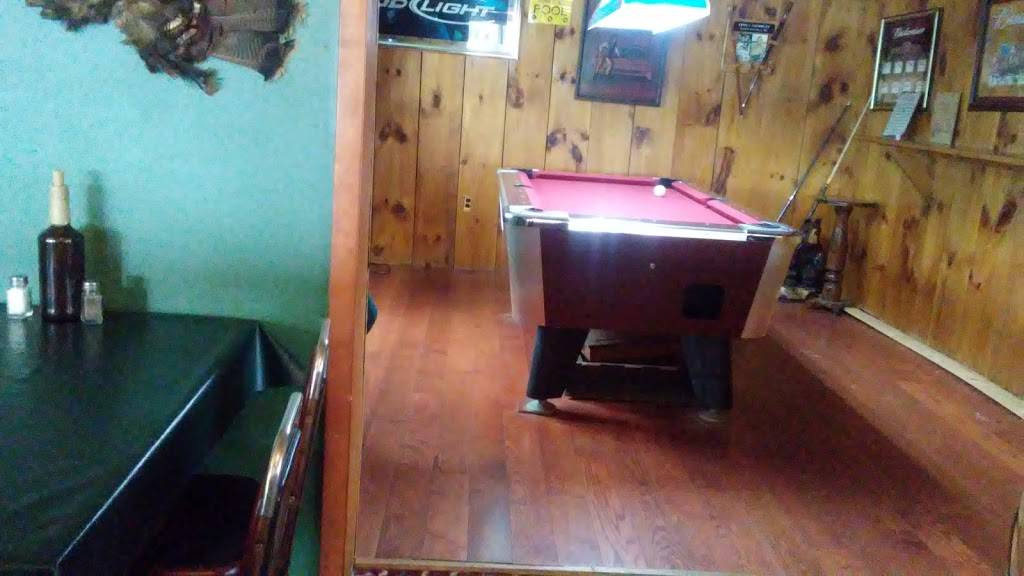 The Outlet Restaurant | restaurant | 2401 NY-10, Caroga Lake, NY 12032, USA | 5188353911 OR +1 518-835-3911