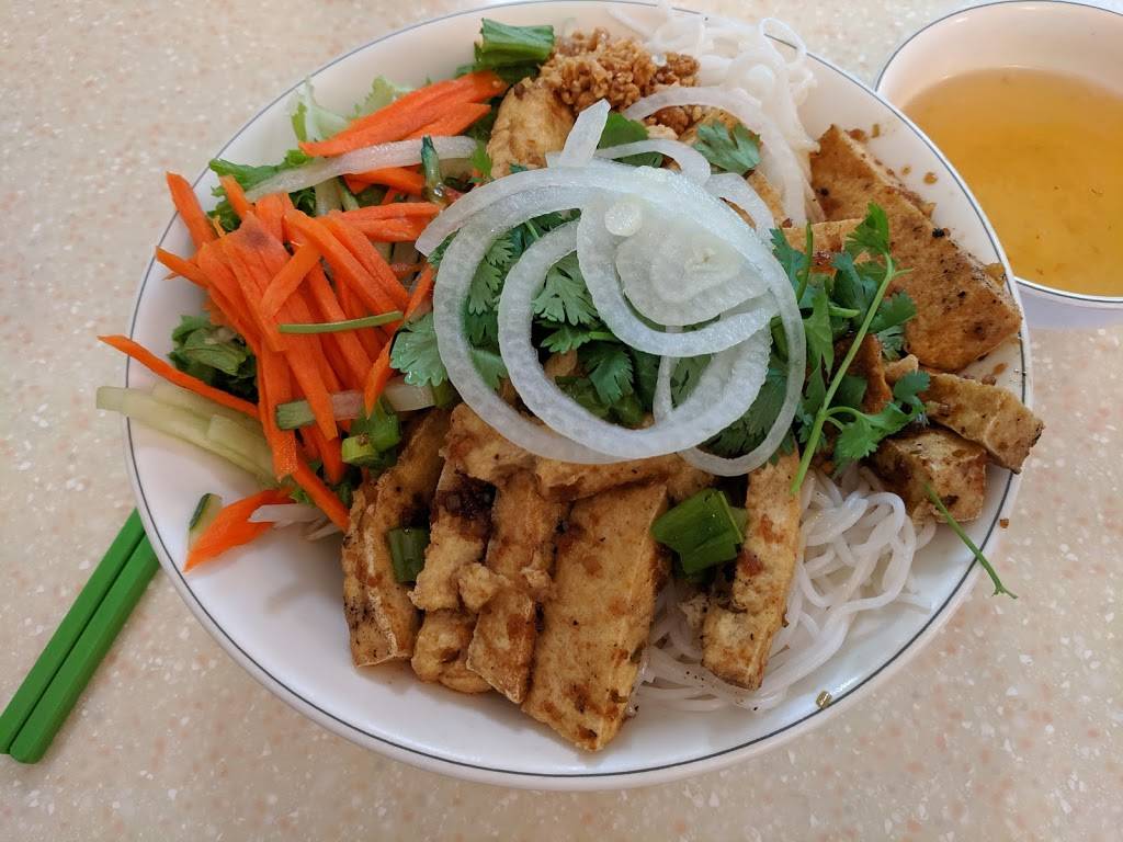 Pho Tai | restaurant | 16876 Southcenter Pkwy, Tukwila, WA 98188, USA | 2065750444 OR +1 206-575-0444