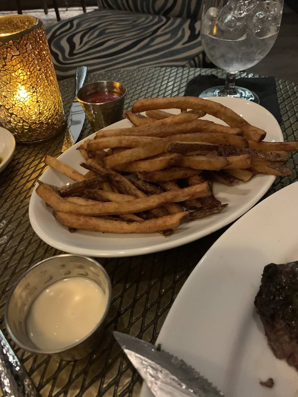 Bottles & Bones | restaurant | 400 Buford Hwy NE, Suwanee, GA 30024, USA | 6788049447 OR +1 678-804-9447