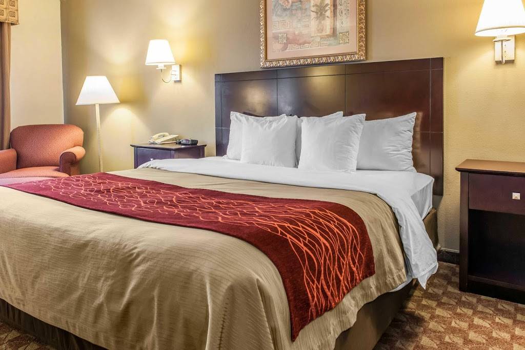 Quality Inn | restaurant | 1068 Hotel Dr, Defiance, OH 43512, USA | 4197844900 OR +1 419-784-4900