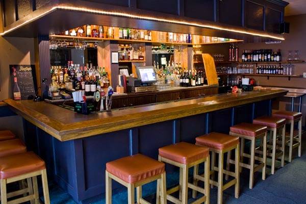 Nesticos | restaurant | 412 N Main St, North Syracuse, NY 13212, USA | 3154585188 OR +1 315-458-5188