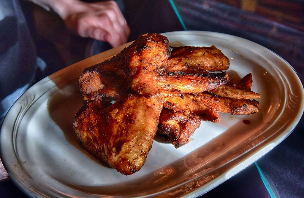 Damiens On The Lake | restaurant | 31 Lakeside Dr, Harveys Lake, PA 18618, USA | 5705190389 OR +1 570-519-0389