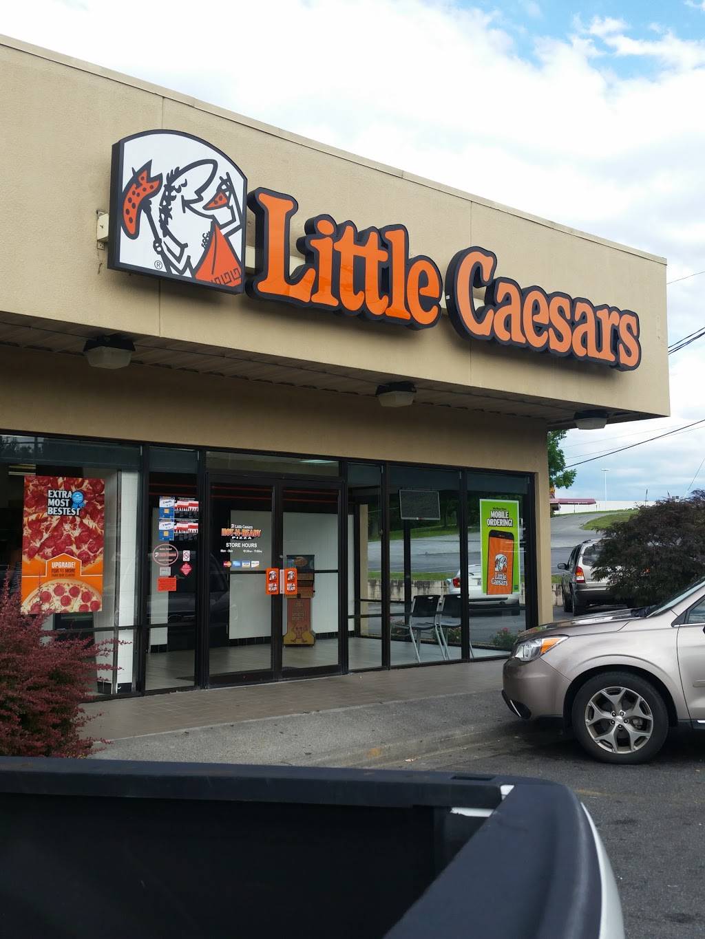 Little Caesars Pizza | meal takeaway | 2708 N Roan St, Johnson City, TN 37601, USA | 4232821118 OR +1 423-282-1118