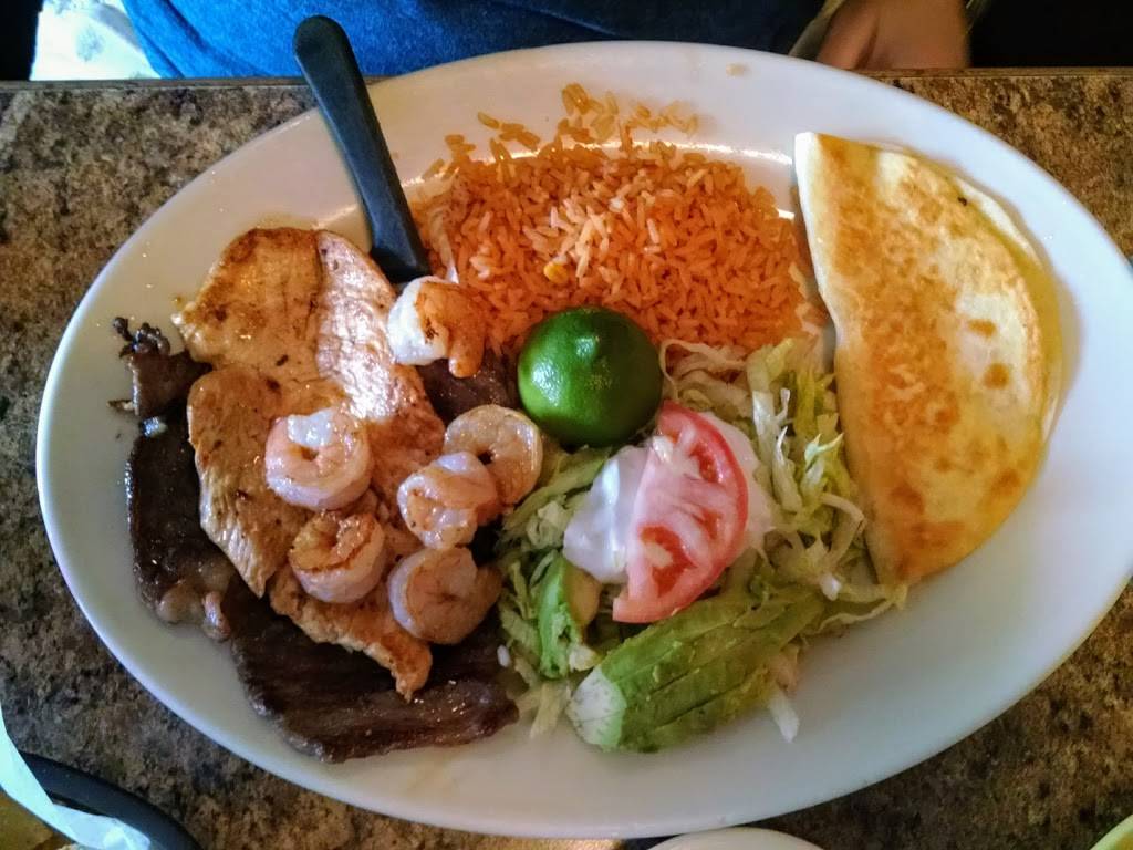Casa Garcia | restaurant | 7260 NC-73 #101, Denver, NC 28037, USA | 7048273377 OR +1 704-827-3377