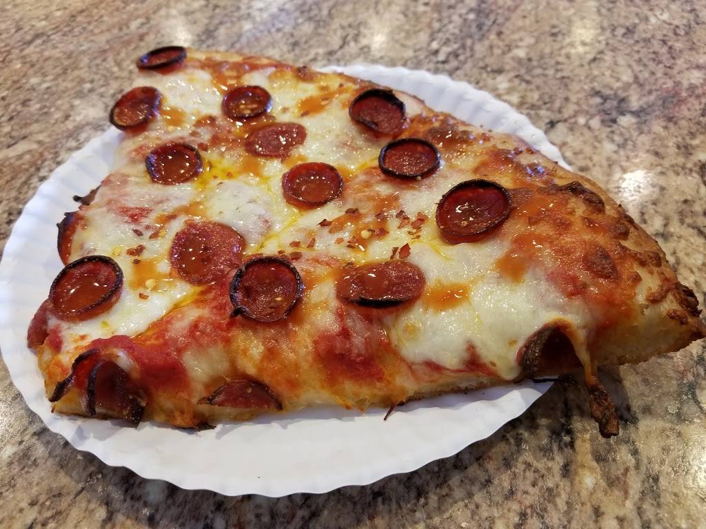Zahz Pizza | restaurant | 596 Cayuga Rd, Cheektowaga, NY 14225, USA | 7166309249 OR +1 716-630-9249