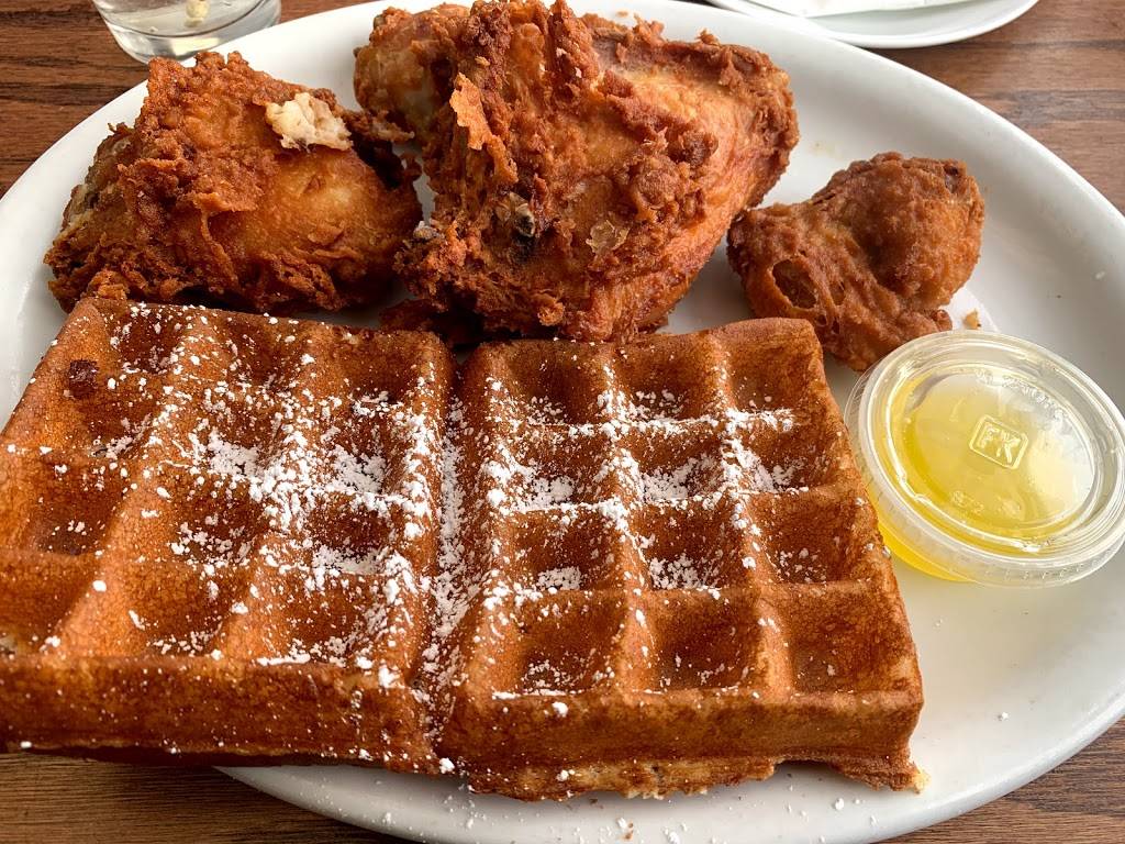 Hungry Fox | restaurant | 4442, 13359 Sherman Way, North Hollywood, CA 91605, USA | 8187657111 OR +1 818-765-7111