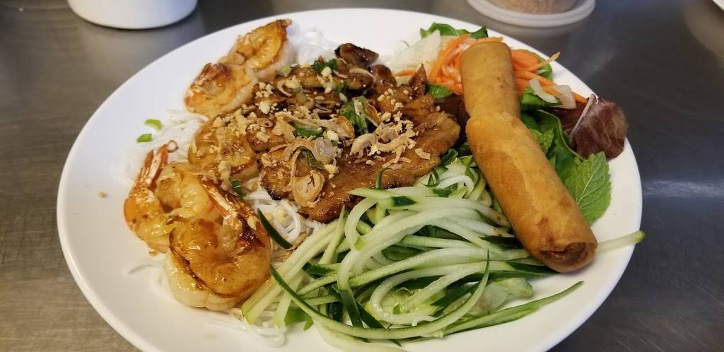Pho 101 NOODLE HOUSE | restaurant | 6125 S Tamiami Trail, Sarasota, FL 34231, USA | 9419240039 OR +1 941-924-0039