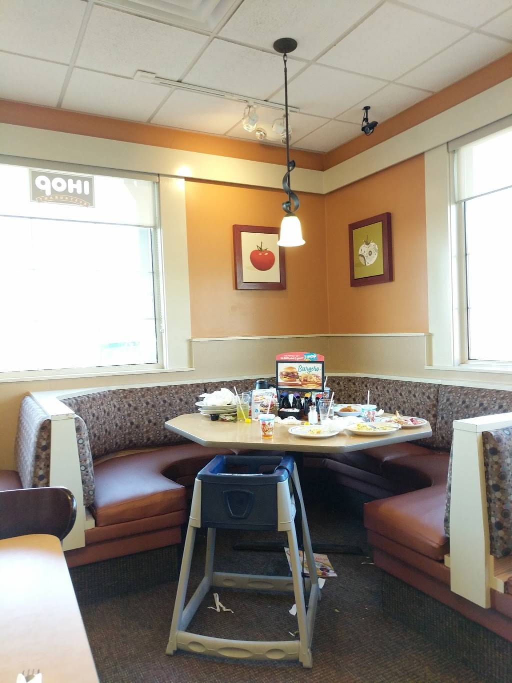 IHOP | restaurant | 220 Peculiar Dr, Belton, MO 64012, USA | 8169942520 OR +1 816-994-2520