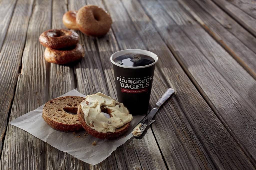 Brueggers Bagels | bakery | 6075 Mayfield Rd, Mayfield Heights, OH 44124, USA | 4404731976 OR +1 440-473-1976