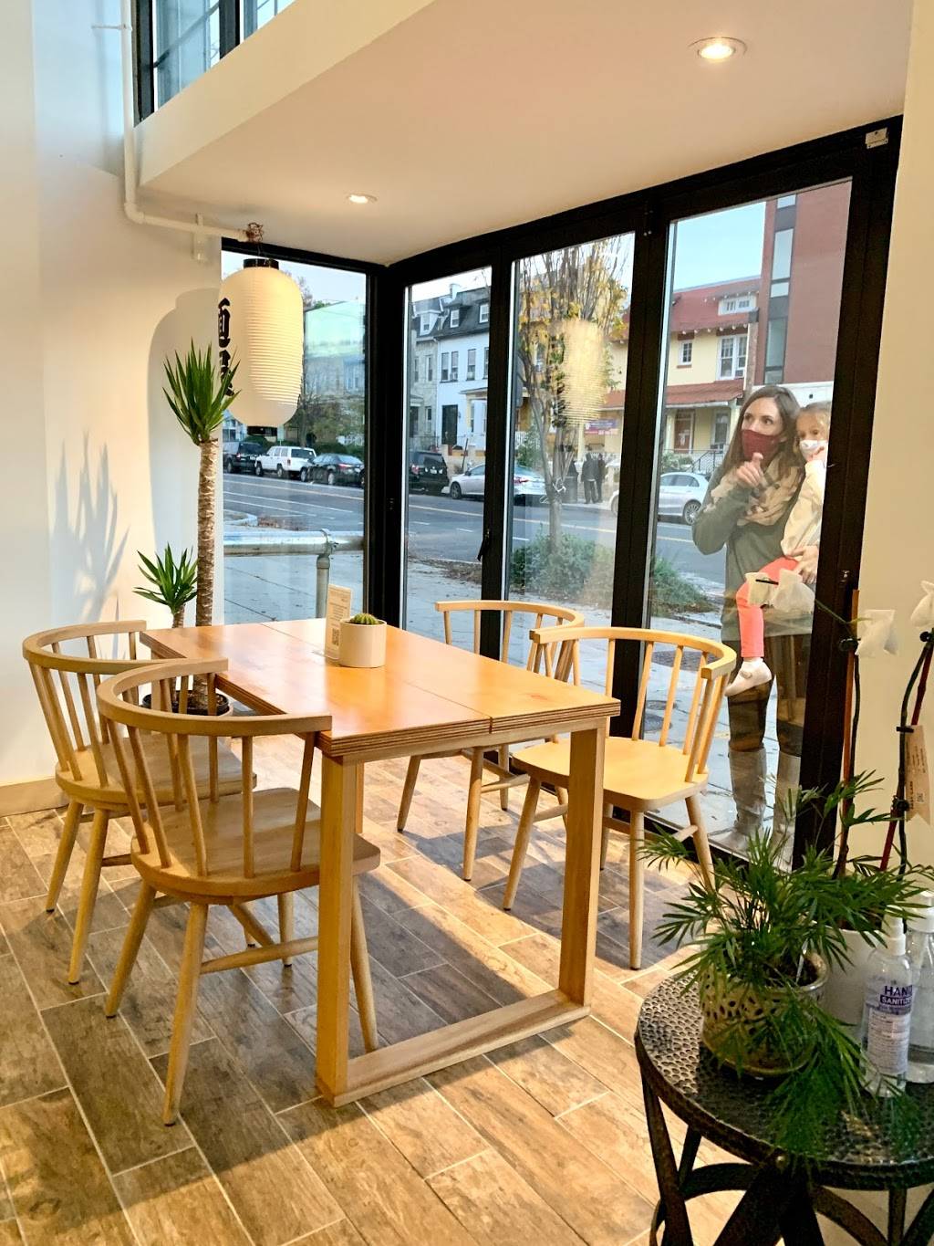 Menya Hosaki | restaurant | 845 Upshur St NW 1st Floor, Washington, DC 20011, USA | 2023303977 OR +1 202-330-3977