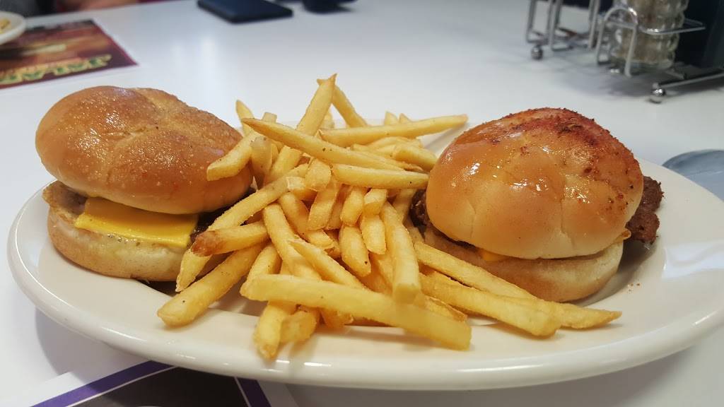 Steak n Shake | restaurant | 170 SW Commerce Dr, Lake City, FL 32025, USA | 3867196677 OR +1 386-719-6677