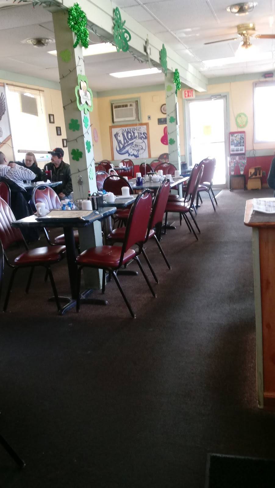 Grannys Griddle | restaurant | 5624 E Apple Ave, Muskegon, MI 49442, USA | 2315636742 OR +1 231-563-6742