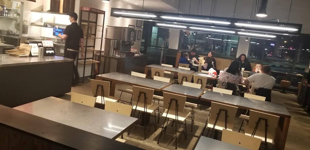 Chipotle Mexican Grill | restaurant | 5201 Delhi Rd, Cincinnati, OH 45238, USA | 5133470500 OR +1 513-347-0500