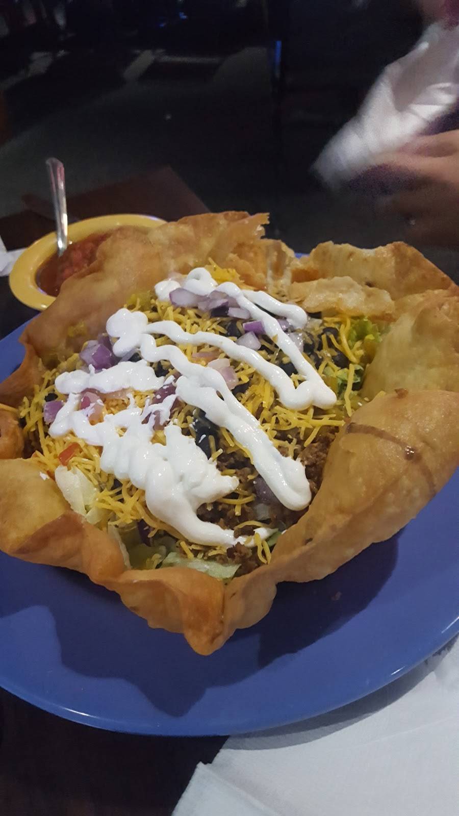 Brewskys Food & Spirits North | restaurant | 2662 Cornhusker Hwy, Lincoln, NE 68521, USA | 4024662739 OR +1 402-466-2739