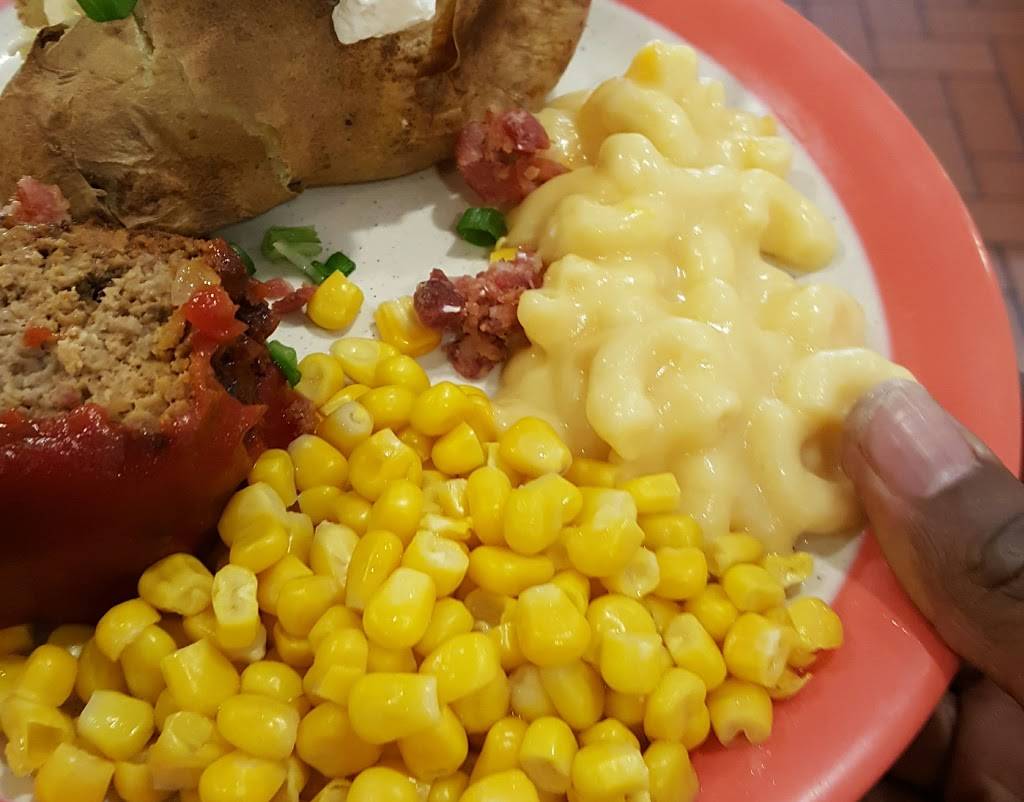 HomeTown Buffet | restaurant | 1135 Highland Ave, National City, CA 91950, USA | 6194777990 OR +1 619-477-7990