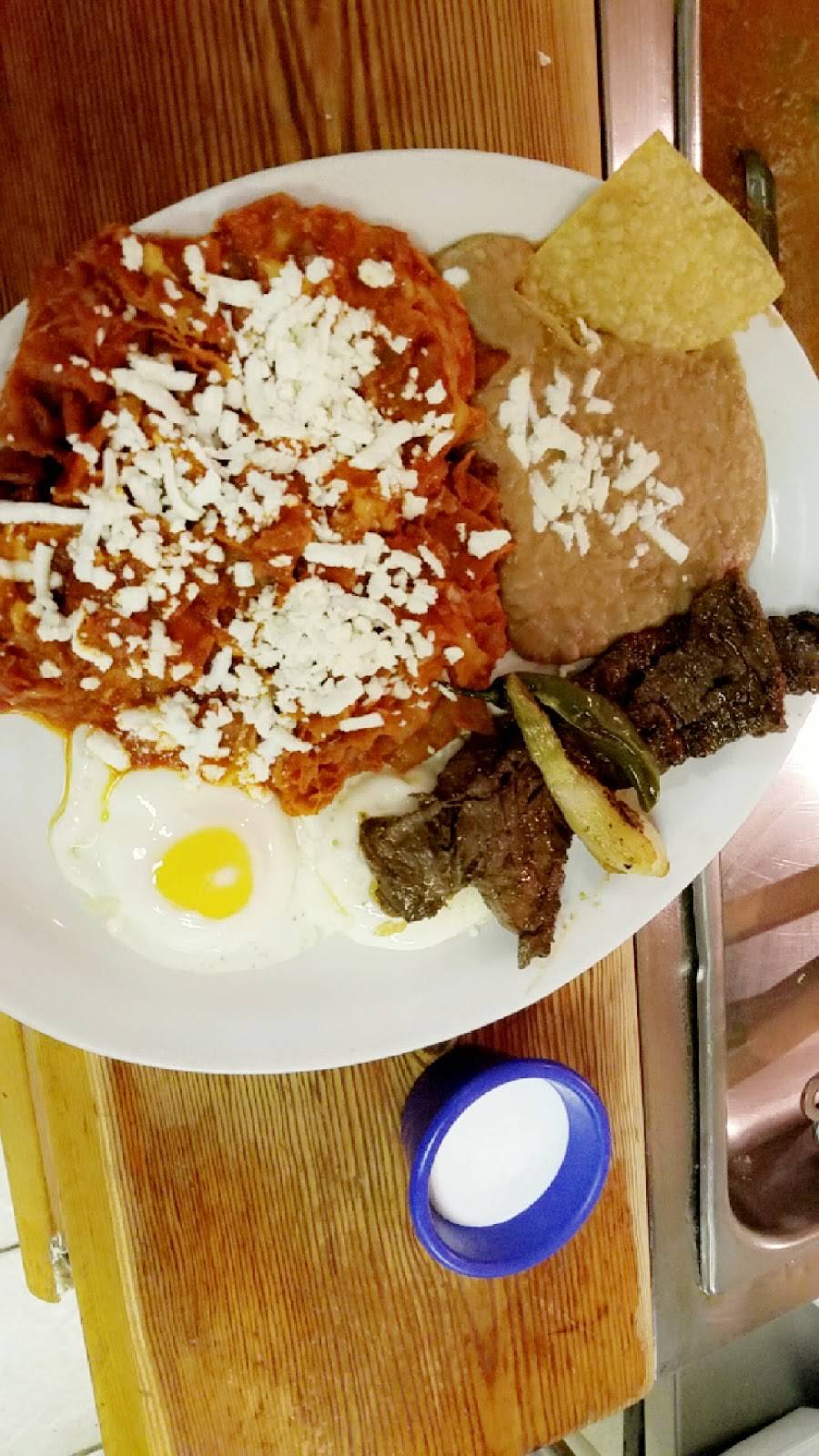 Los Candiles Restaurant | restaurant | 2624 S Central Park Ave, Chicago, IL 60623, USA | 7735228544 OR +1 773-522-8544