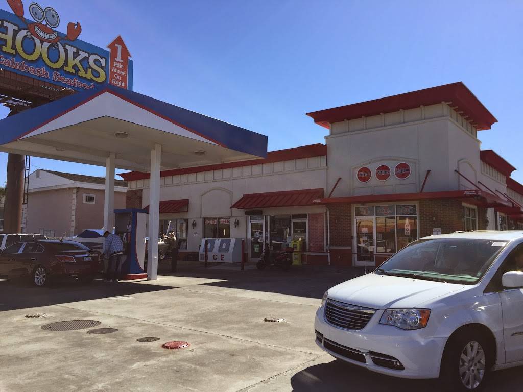 Crown Petro & Liquor | restaurant | 600 N Kings Hwy, Myrtle Beach, SC 29577, USA | 8439460000 OR +1 843-946-0000