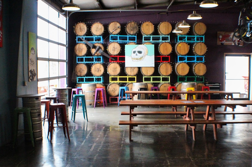 Fossil Cove Brewing Co. | cafe | 1946 N Birch Ave, Fayetteville, AR 72703, USA | 4794456050 OR +1 479-445-6050