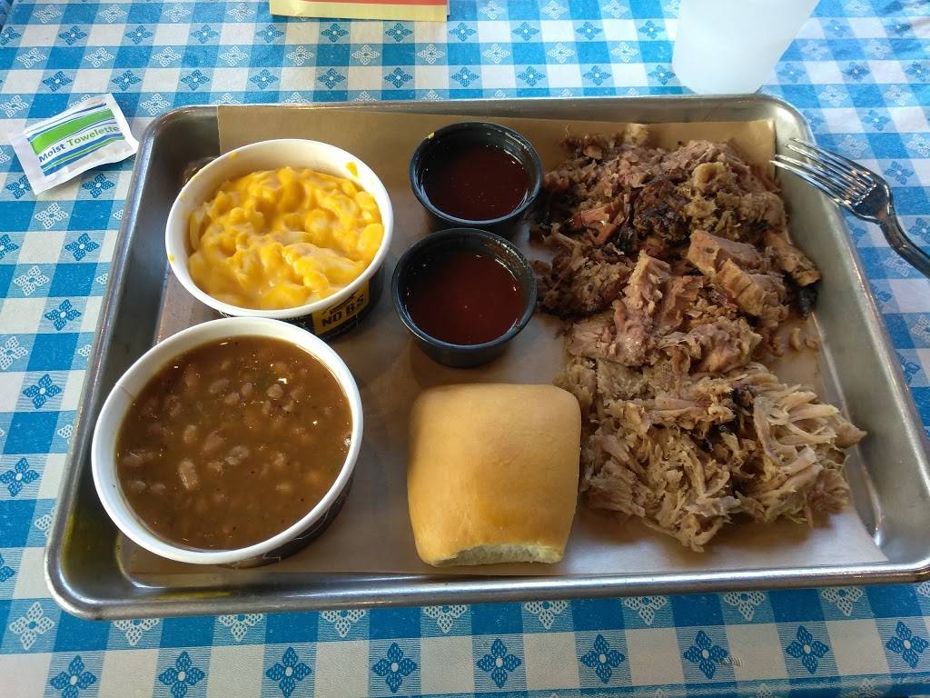 Dickeys Barbecue Pit | restaurant | 4960 Miller Trunk Hwy, Hermantown, MN 55811, USA | 2182602271 OR +1 218-260-2271