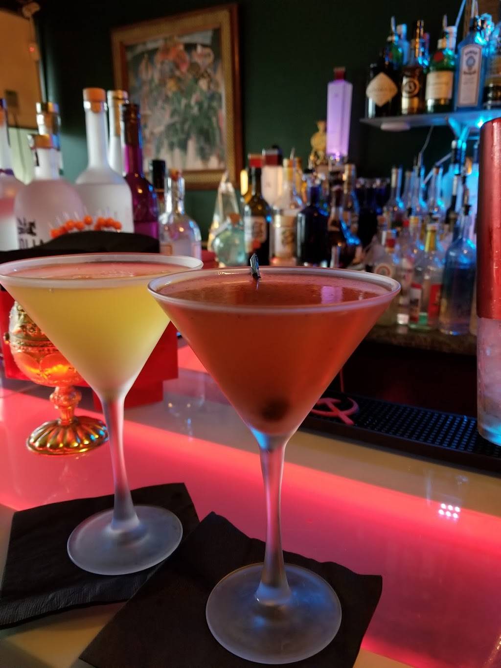 Red Square Caviar Bar | restaurant | 162 Rehoboth Ave, Rehoboth Beach, DE 19971, USA | 3022267782 OR +1 302-226-7782