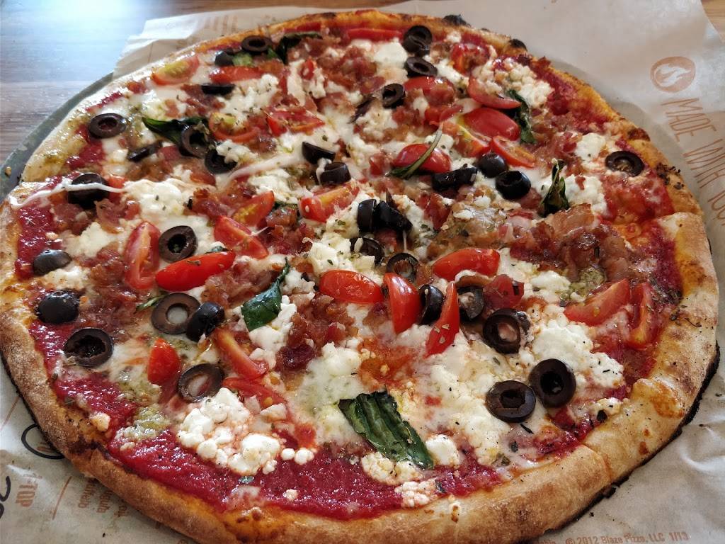 Blaze Pizza | restaurant | 1050 S Kirkwood Rd, Kirkwood, MO 63122, USA | 3146824005 OR +1 314-682-4005