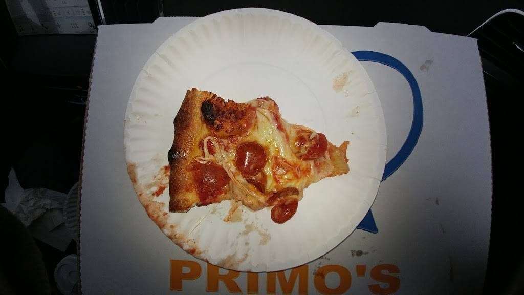 Primos Pizza | restaurant | 24330 Meadowbrook Rd, Novi, MI 48375, USA | 2484785500 OR +1 248-478-5500