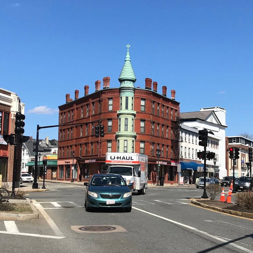 Dunkin | bakery | 2 And, 4 Salem St, Medford, MA 02155, USA | 7813965532 OR +1 781-396-5532