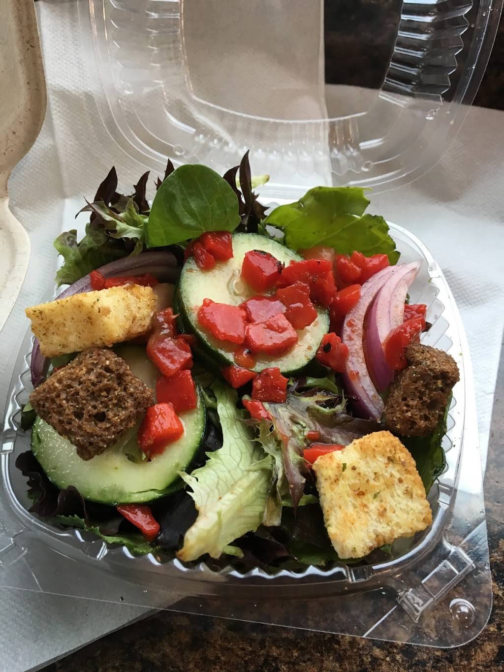 Hot Tomatoes Pizza | restaurant | 542 Tyler St, Pittsfield, MA 01201, USA | 4134436500 OR +1 413-443-6500