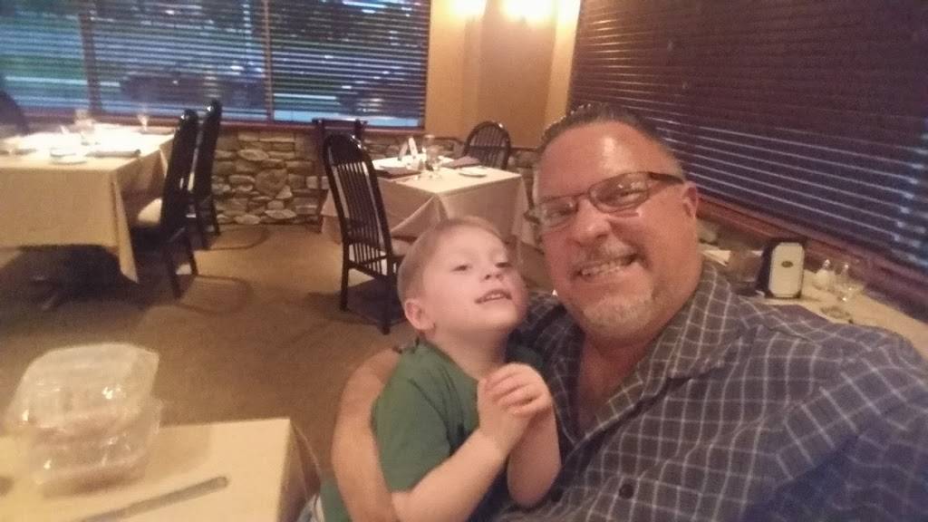 Alees | restaurant | 247 Elizabeth St, Utica, NY 13501, USA | 3157972181 OR +1 315-797-2181