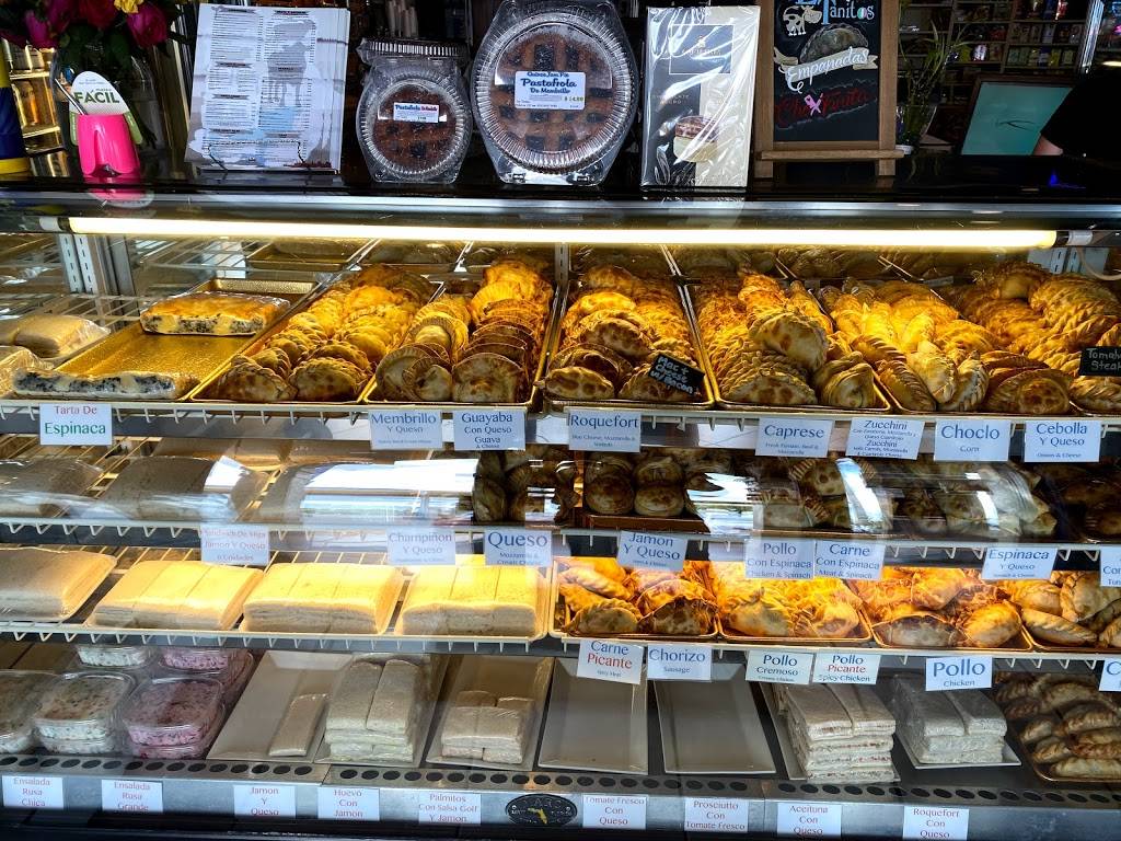 Los Tanitos | restaurant | 9564 SW 137th Ave, Miami, FL 33186, USA | 3053957436 OR +1 305-395-7436