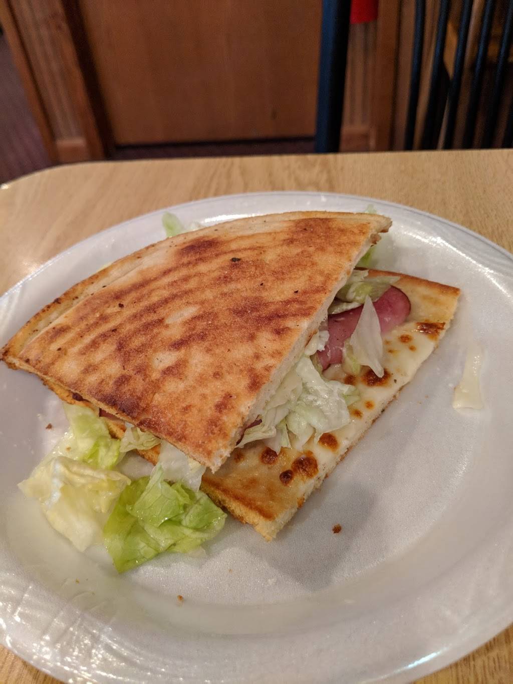 Foxs Pizza Den | restaurant | 1 E DuBois Ave, DuBois, PA 15801, USA | 8143710444 OR +1 814-371-0444