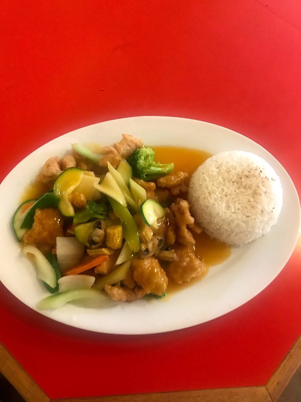 Knotty Pine Restaurants | restaurant | 507 Broadway St, Kincardine, ON N2Z 2E8, Canada | 5193963132 OR +1 519-396-3132