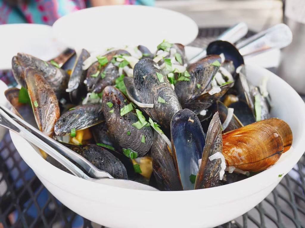 Vincent | restaurant | 1475 W Balmoral Ave, Chicago, IL 60640, USA | 7733347168 OR +1 773-334-7168