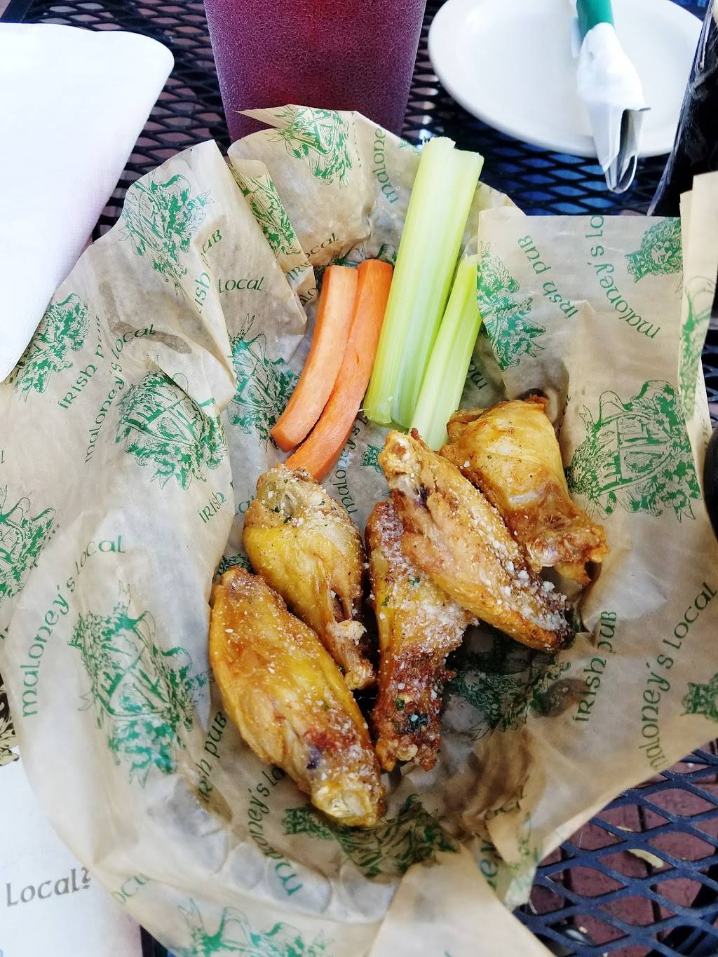 Maloneys Local Irish Pub | restaurant | 9540 W Linebaugh Ave, Tampa, FL 33626, USA | 8137490859 OR +1 813-749-0859